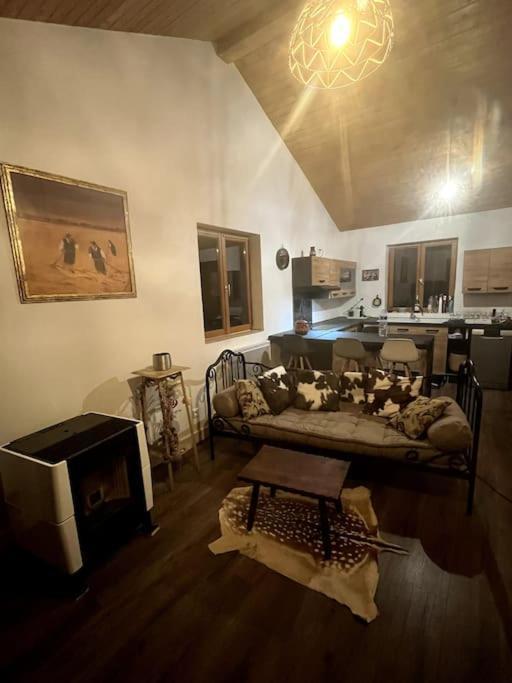 Вилла Chez Mamie Л'Иль-Журден Экстерьер фото